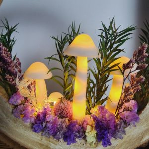 Log Dried Flower Mushroom Lamp